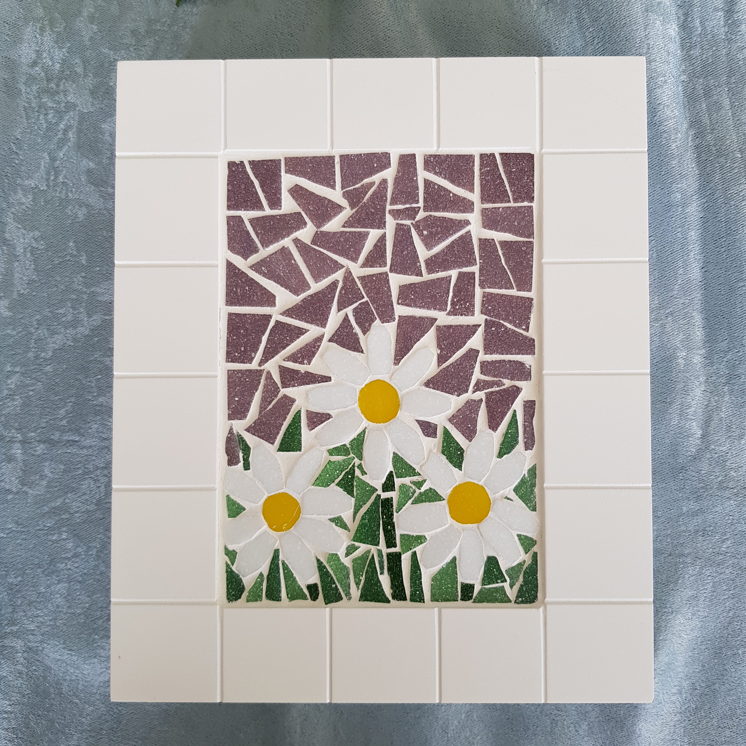 Daisy Mosaic Key holder - Image 4