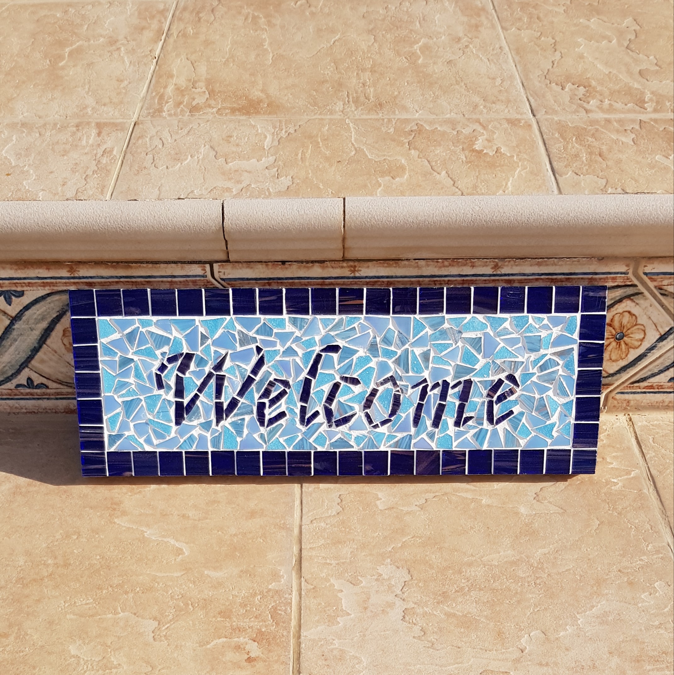 Welcome Mosaic Plaque - Image 4