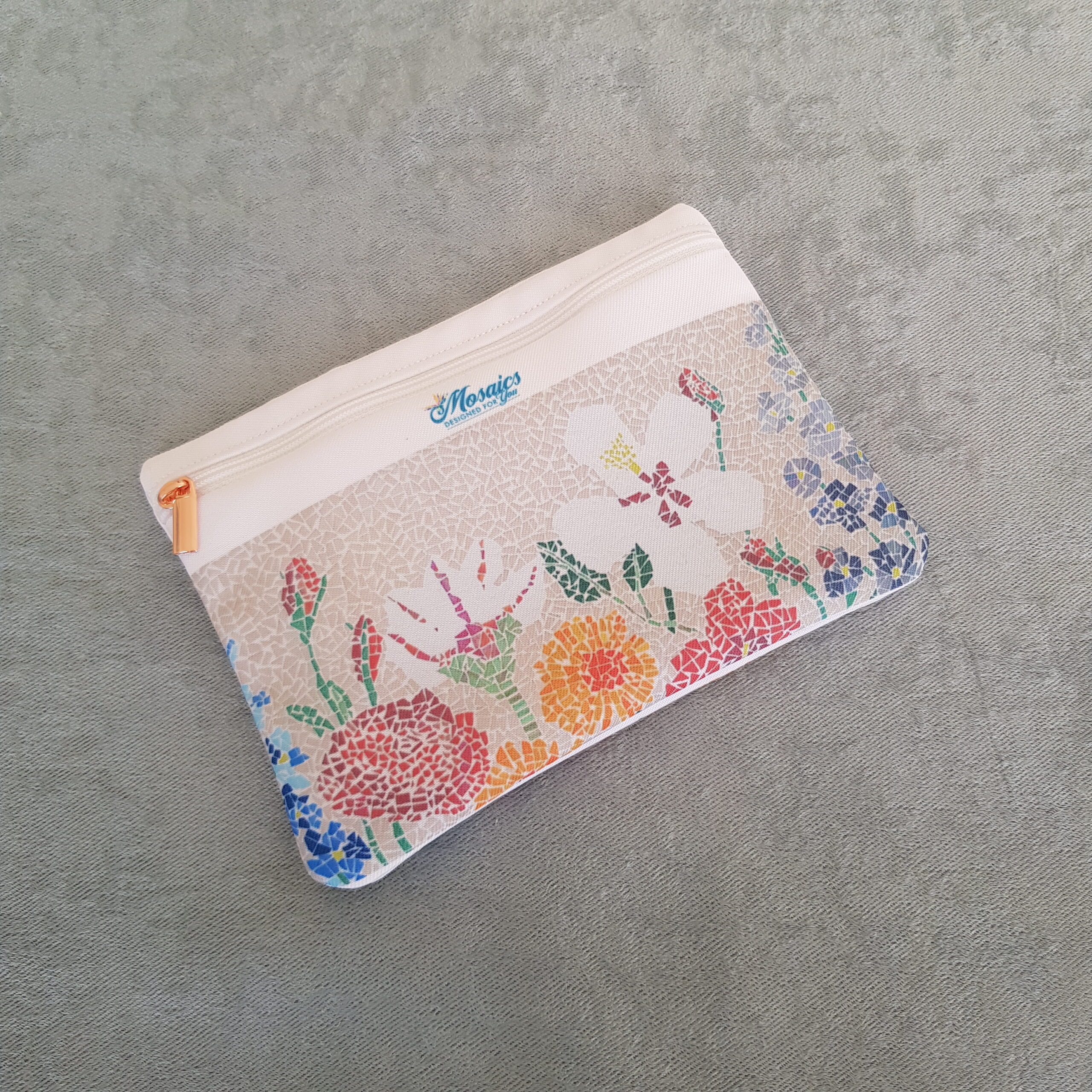 Petal make up bag - Image 2