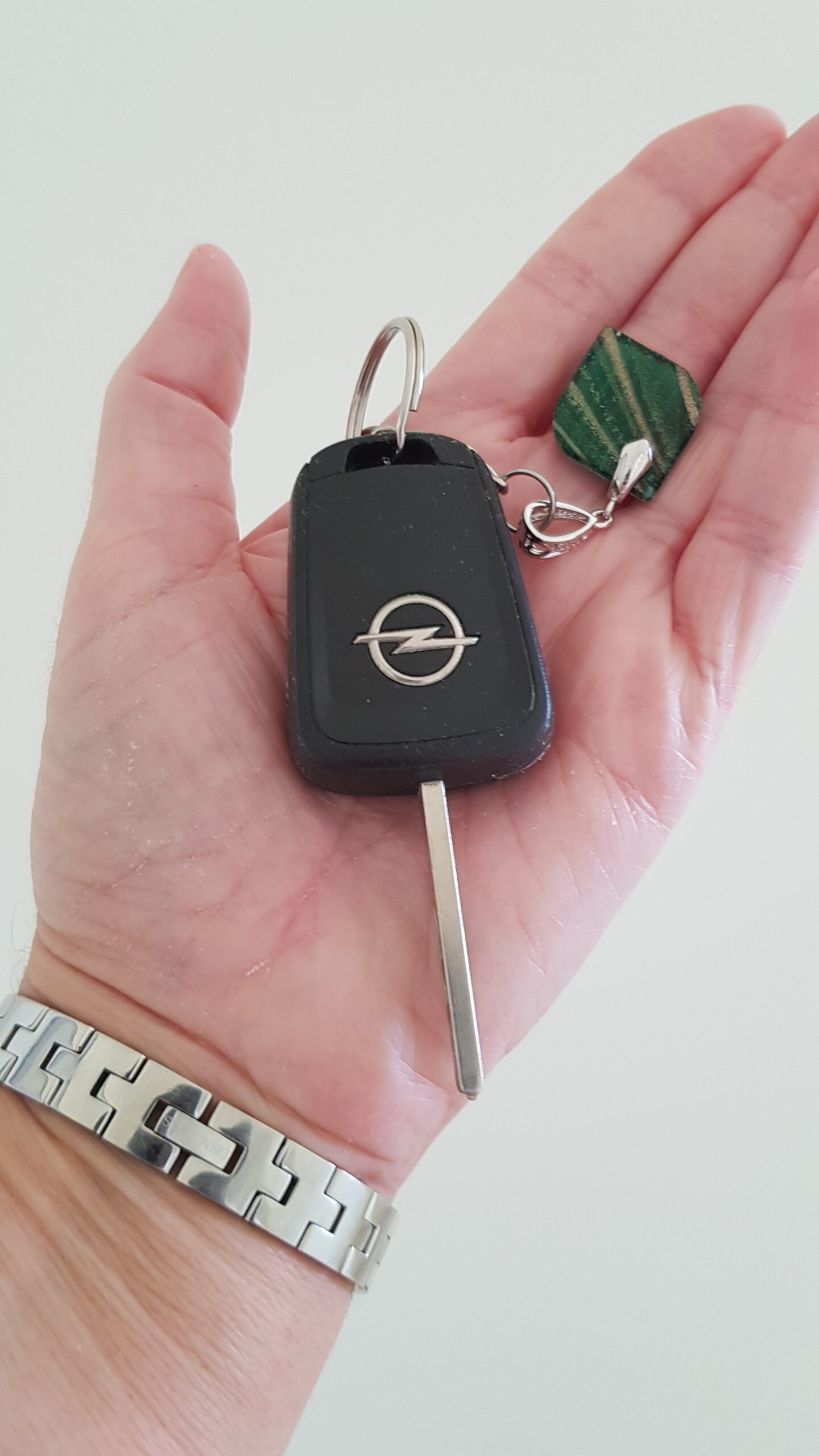 Karen Dark Green Metallic Glass Key Ring - Image 2