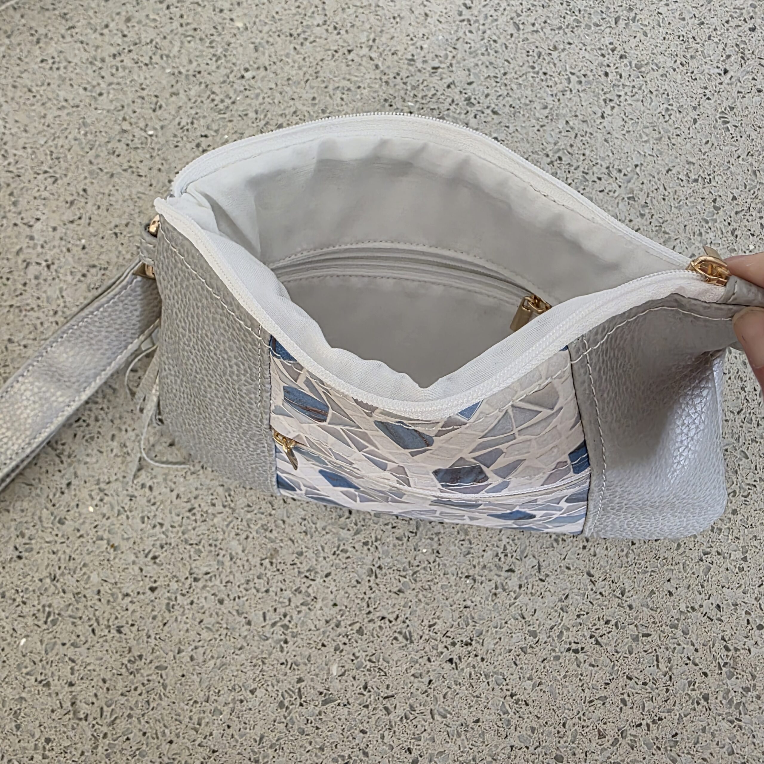 Esperanza Silver Handbag - Image 3