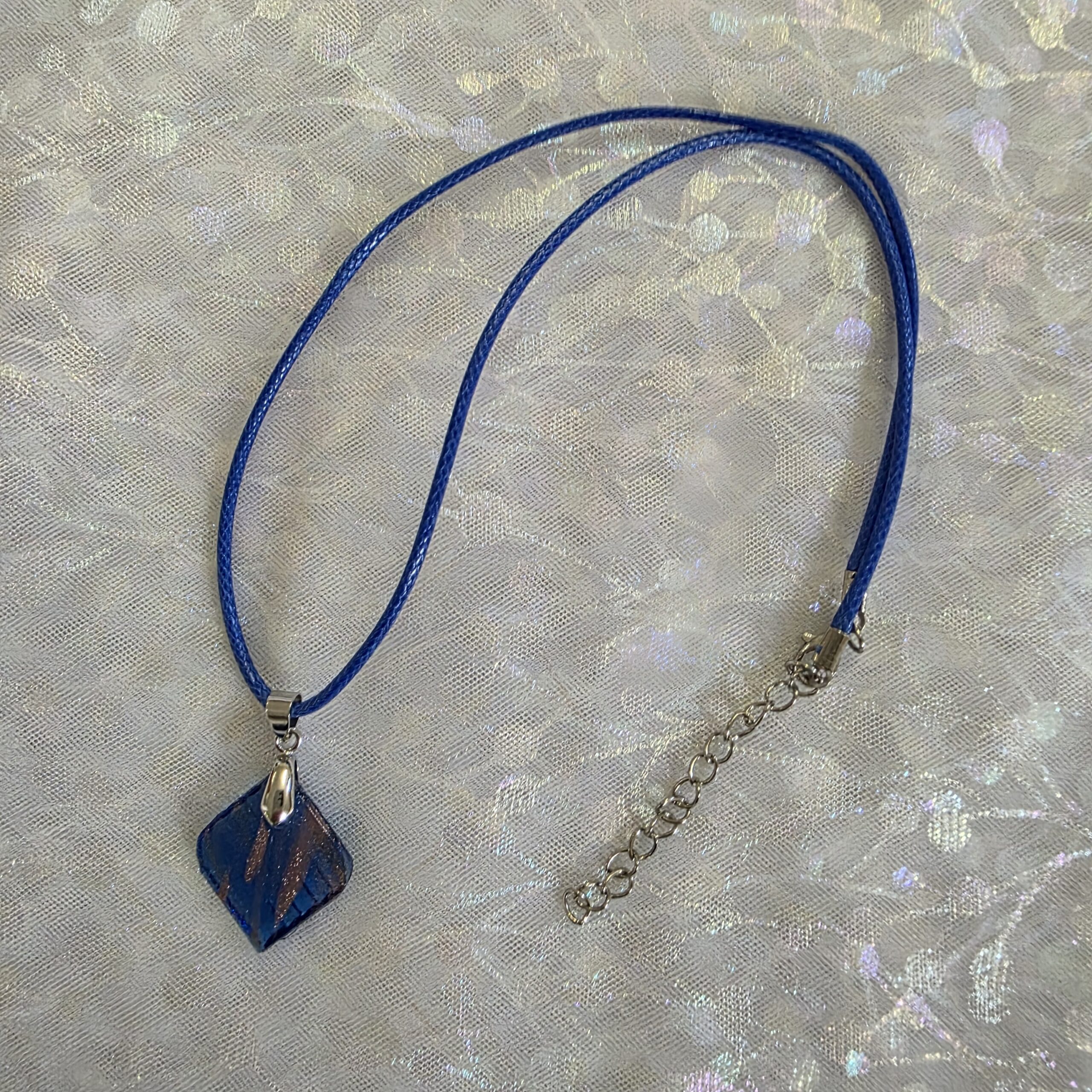 Karen Navy Metallic Glass Necklace - Image 5