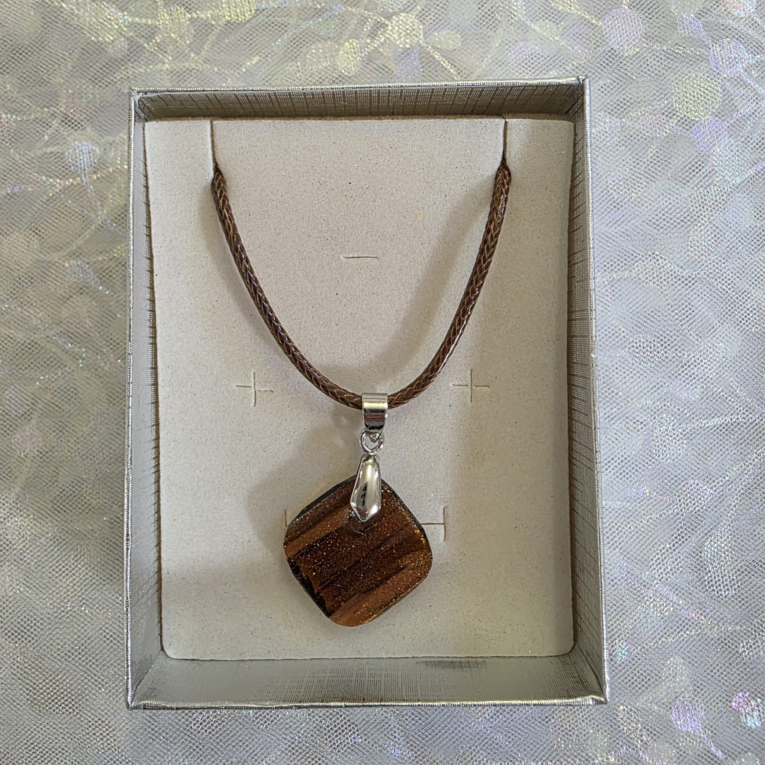 Aitana Brown Metallic Glass Necklace - Image 4