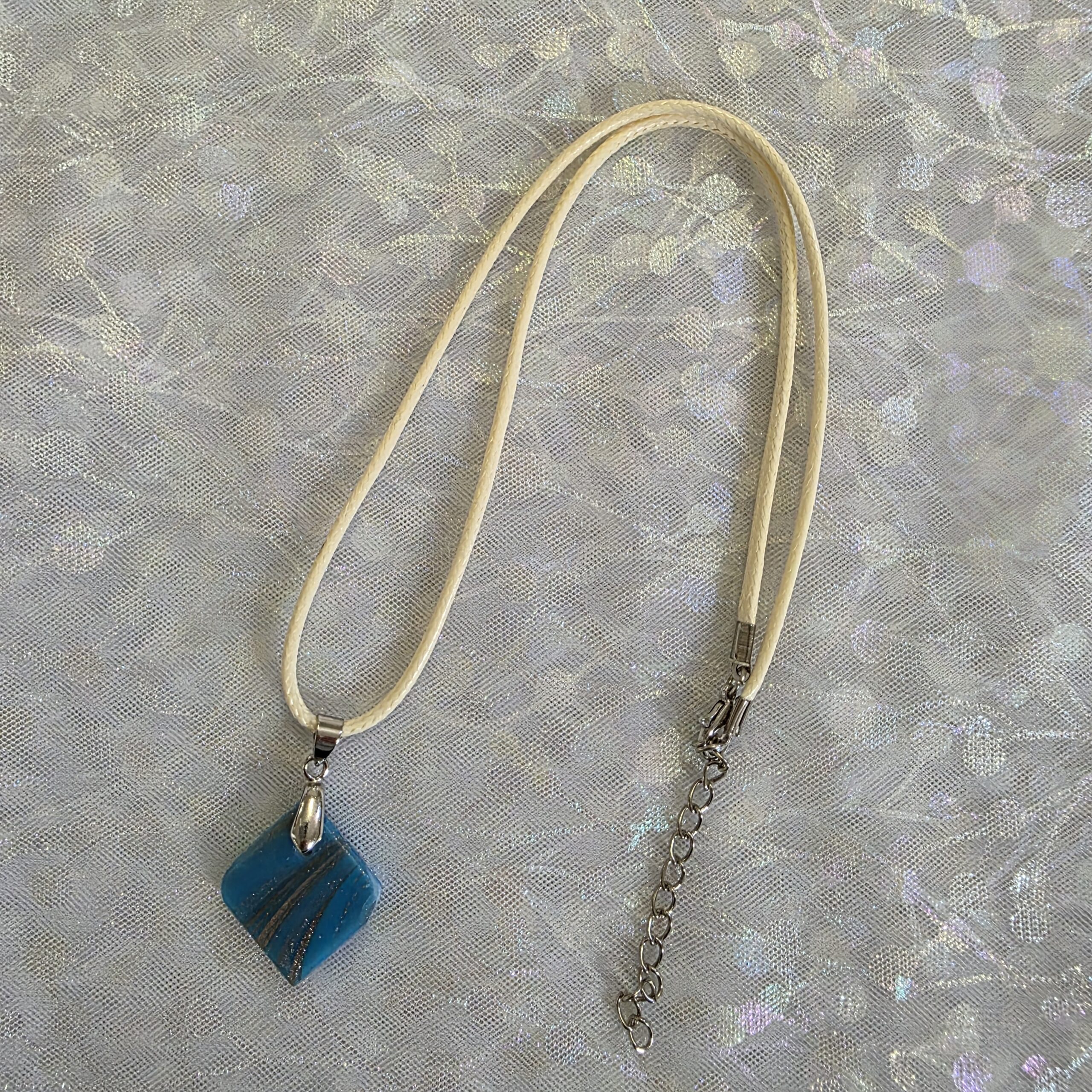 Karen Cyan Blue Metallic Glass Necklace - Image 5